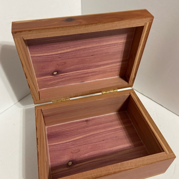 3D LASER CUT SEA DOLPHIN KEEPSAKE JEWELRY  WOOD CEDAR PICTURE TOP BOX - Picture 3 of 3